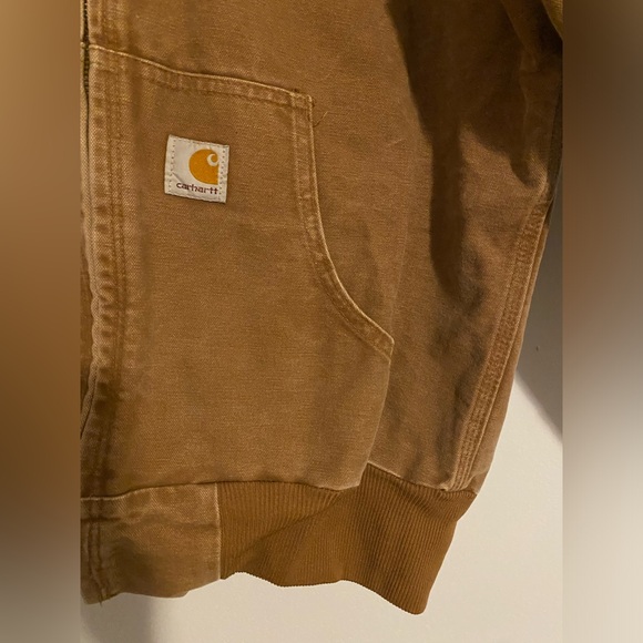 Carhartt women’s medium jacket - Picture 2 of 11